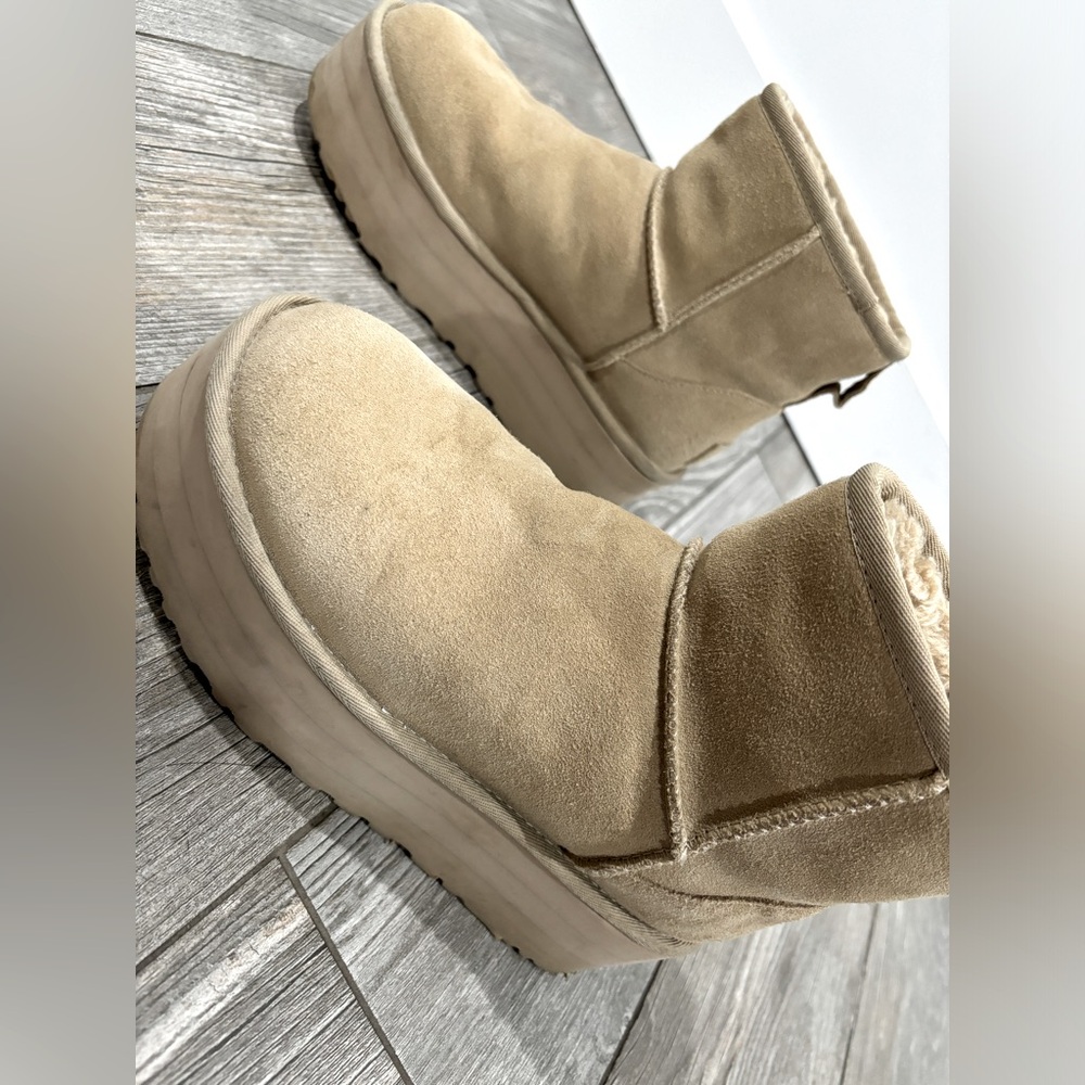 Classic Mini Platform UGG Women's